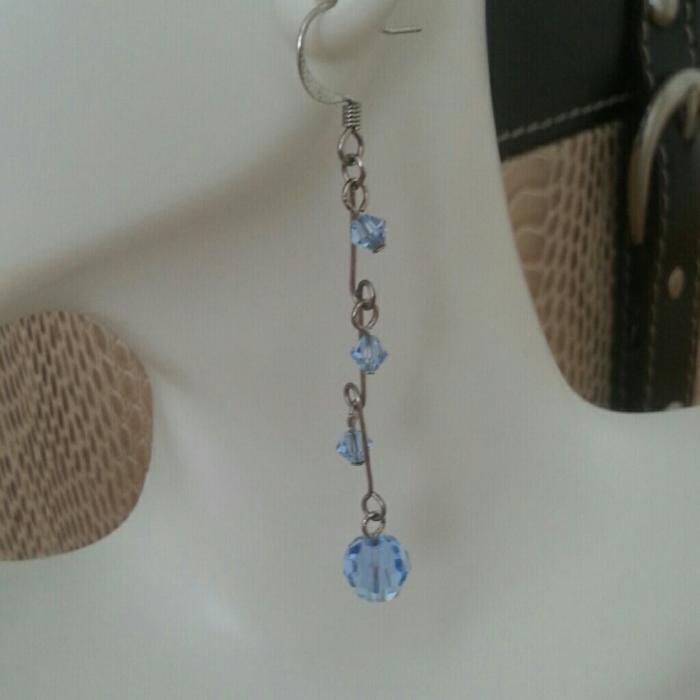 Silver plated wire earrings